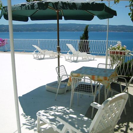 Apartments Ivan - With Parking Omiš Exterior foto