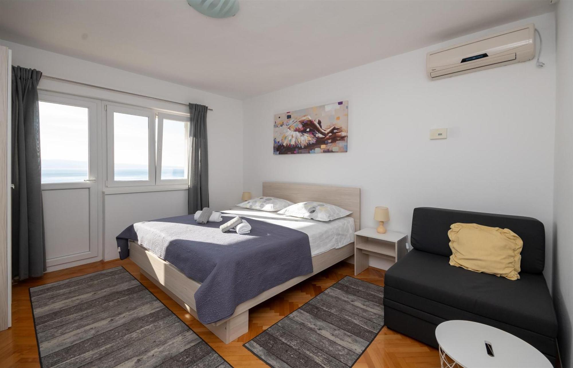 Apartments Ivan - With Parking Omiš Exterior foto