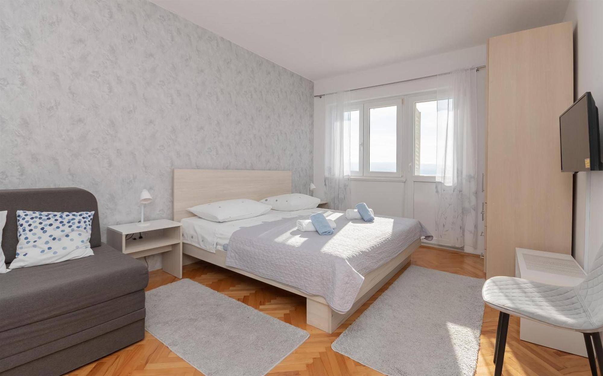 Apartments Ivan - With Parking Omiš Exterior foto